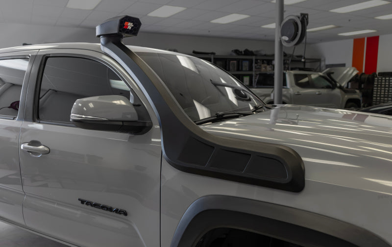 K&amp;N 16-23 Toyota Tacoma V6-3.5L Ansaugkit mit erhöhtem Ansaugweg (Schnorchel)