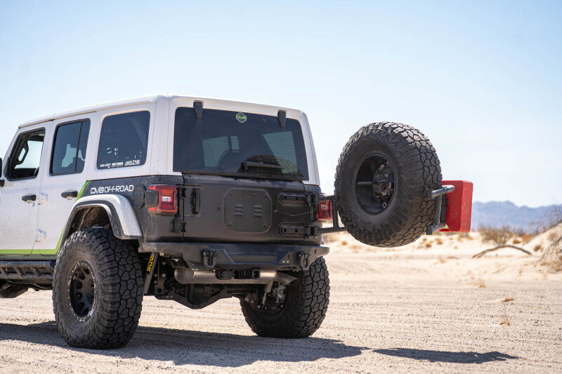 DV8 18-25 Jeep Wrangler JL Karosseriemontierter Reserveradträger