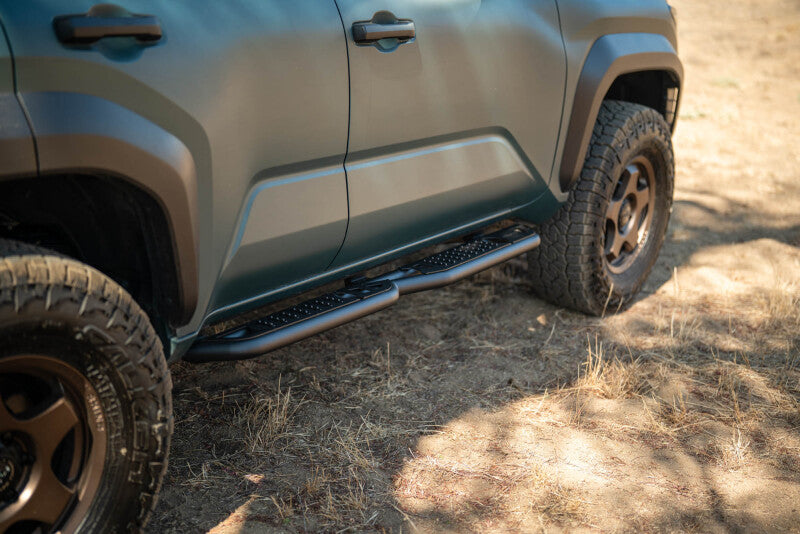 DV8 2025+ Toyota 4Runner OE Plus Trittbretter – Mikrostruktur Schwarz