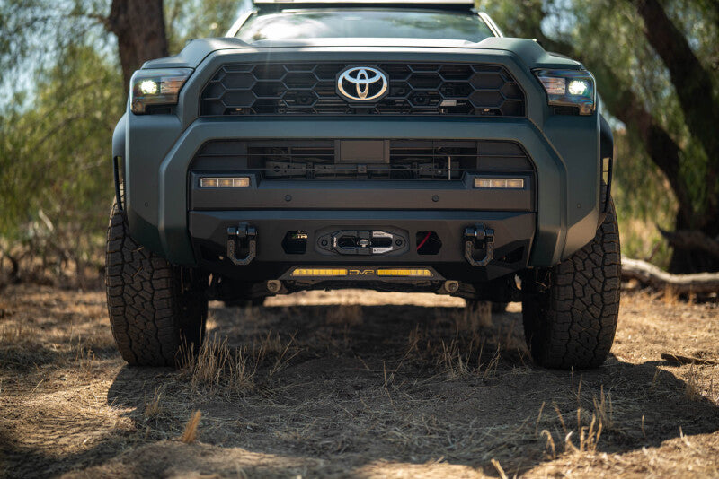 DV8 Offroad 2025 Toyota 4Runner Frontstoßstange mit Centric-Seilwinde