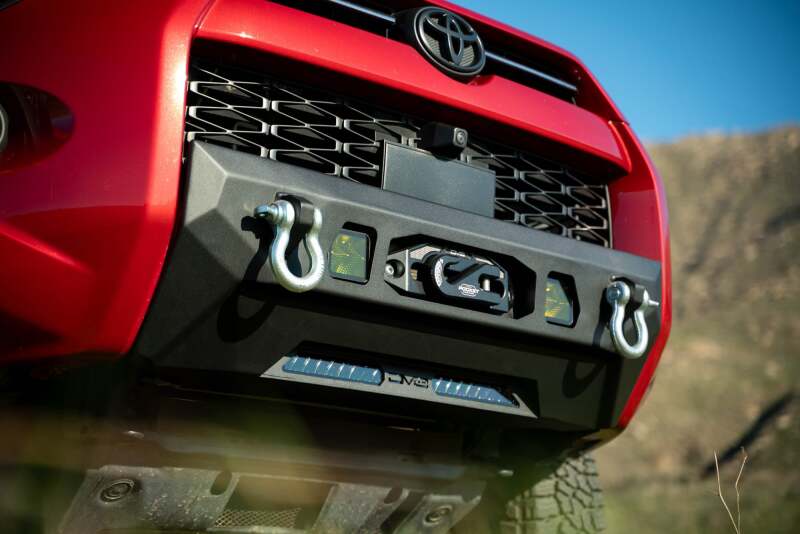 DV8 Offroad 14-24 Toyota 4Runner Centric Series Seilwinden-Frontstoßstange