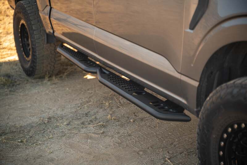 DV8 15-24 Ford F-150 Crew Cab - OE Plus Trittbretter