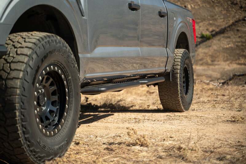 DV8 15-24 Ford F-150 Crew Cab - OE Plus Trittbretter