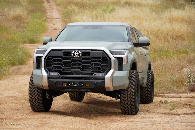 DV8 - 2022 Toyota Tundra Centric Series Frontstoßstange