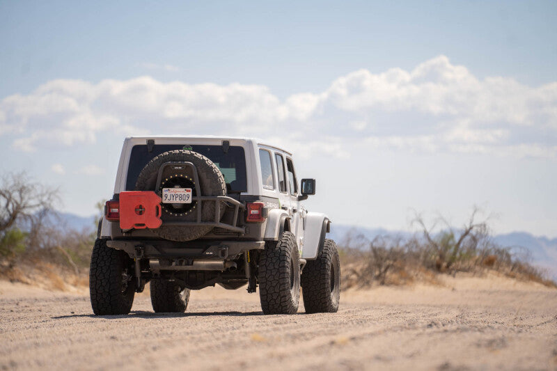 DV8 18-25 Jeep Wrangler JL Karosseriemontierter Reserveradträger