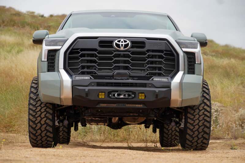 DV8 - 2022 Toyota Tundra Centric Series Frontstoßstange